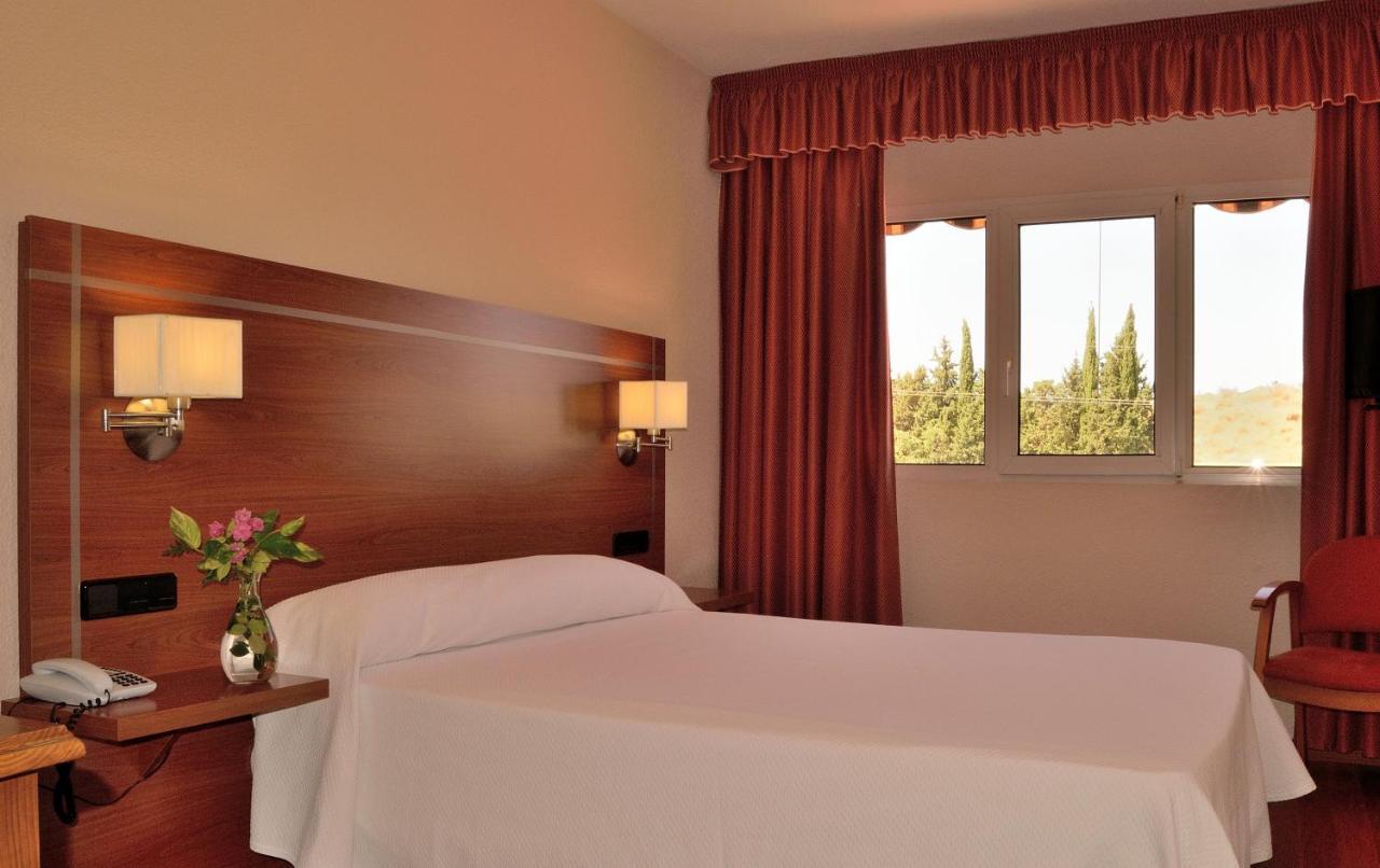 Hotel Mari Carmen Guadix Dış mekan fotoğraf