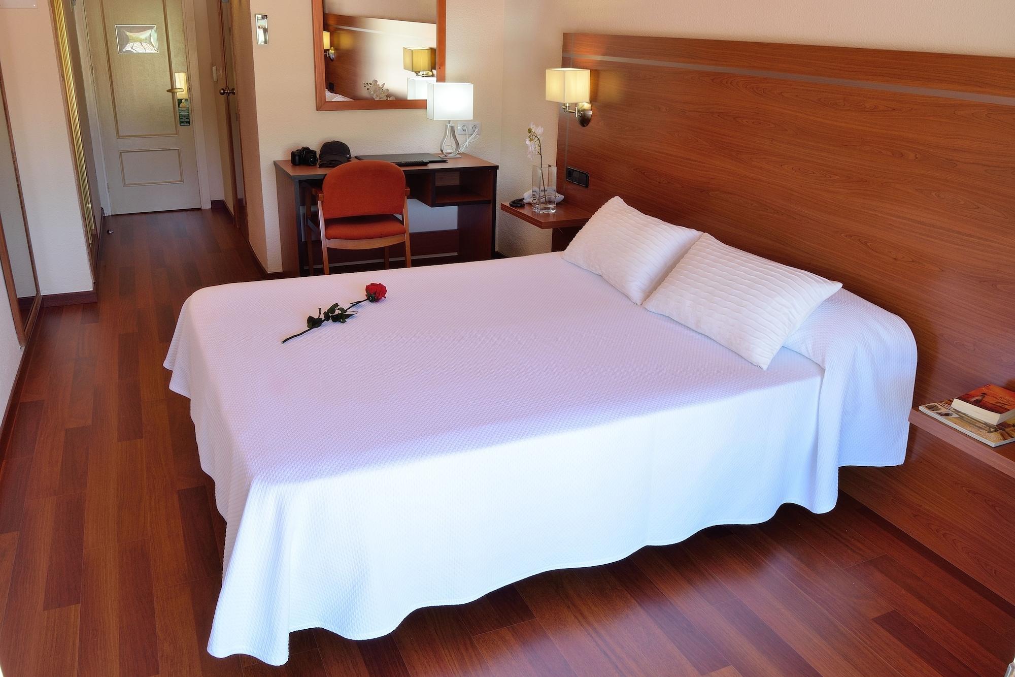Hotel Mari Carmen Guadix Dış mekan fotoğraf