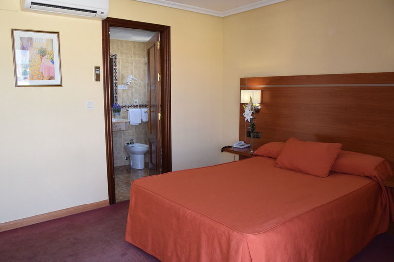Hotel Mari Carmen Guadix Dış mekan fotoğraf
