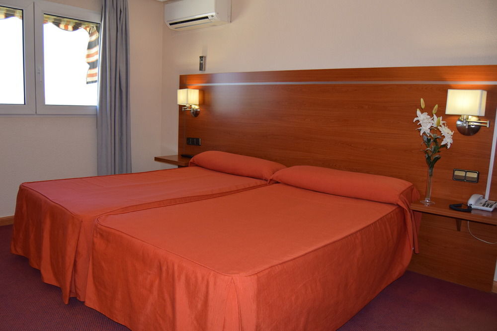 Hotel Mari Carmen Guadix Dış mekan fotoğraf