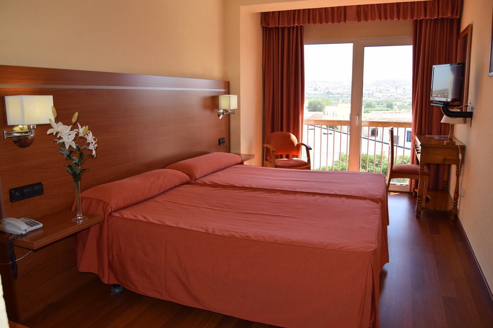 Hotel Mari Carmen Guadix Dış mekan fotoğraf