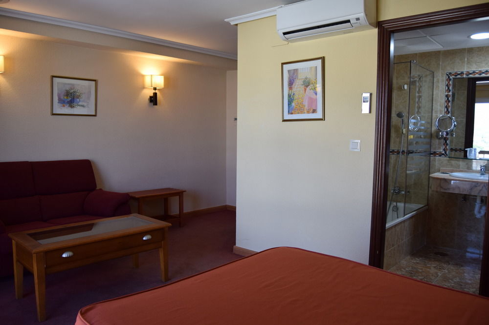 Hotel Mari Carmen Guadix Dış mekan fotoğraf