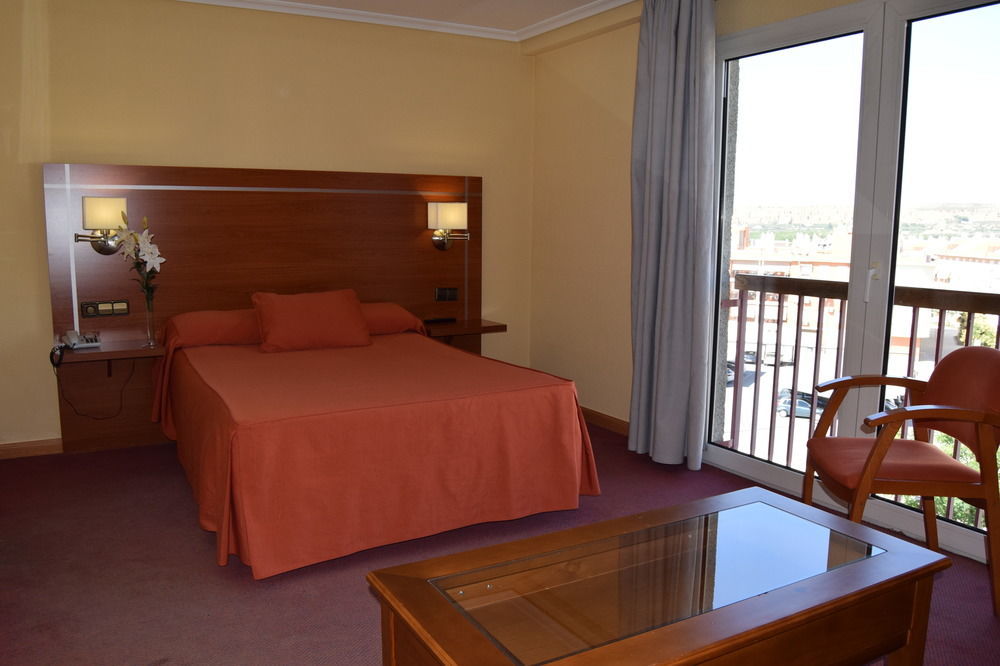 Hotel Mari Carmen Guadix Dış mekan fotoğraf