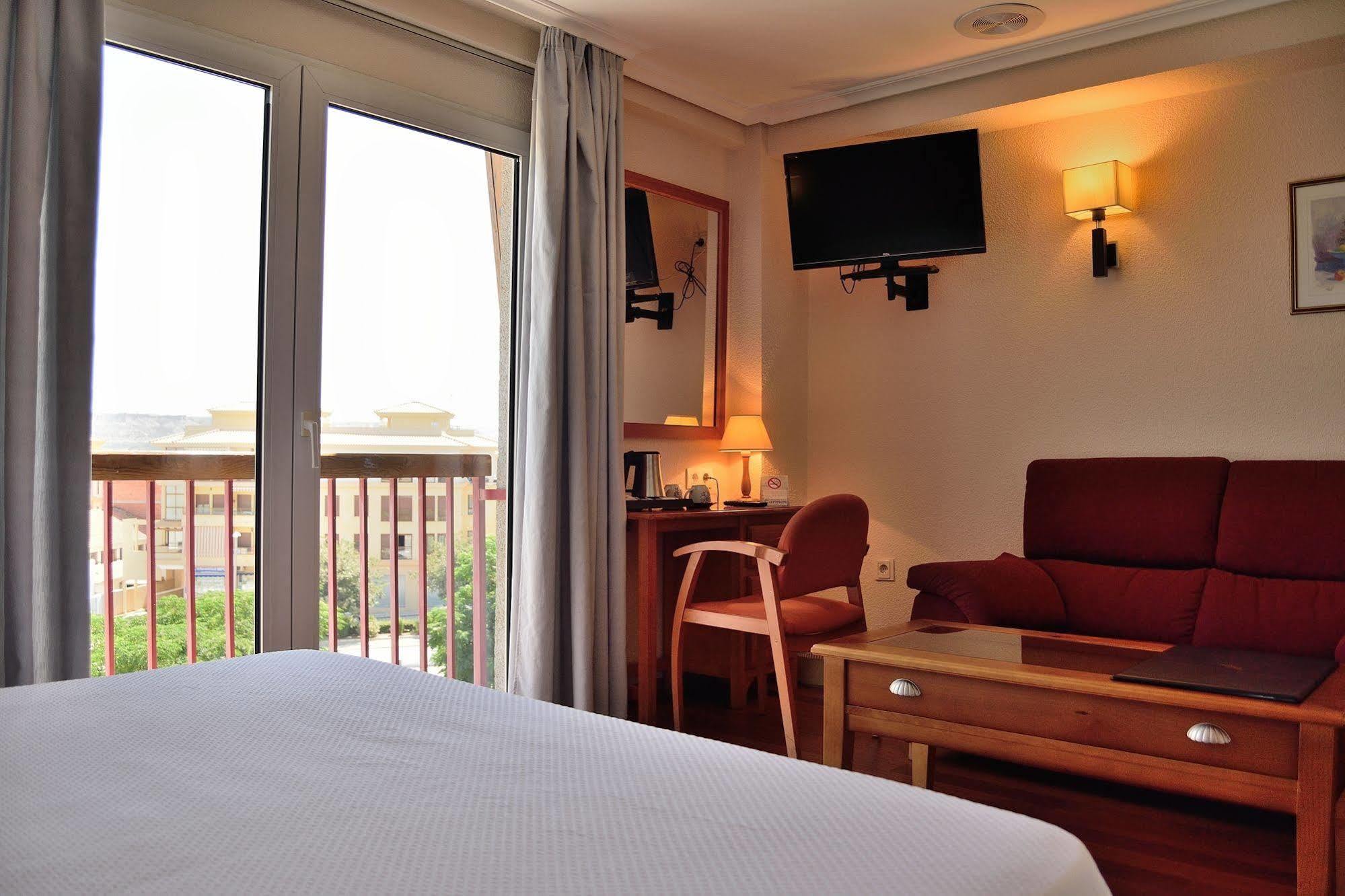 Hotel Mari Carmen Guadix Dış mekan fotoğraf