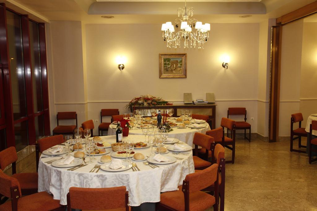 Hotel Mari Carmen Guadix Dış mekan fotoğraf